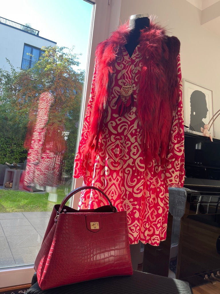 Weste VALENCIA rouge; €199,90; kuscheliges MUST-HAVE.. auch eine sehr schöne Geschenk-Idee