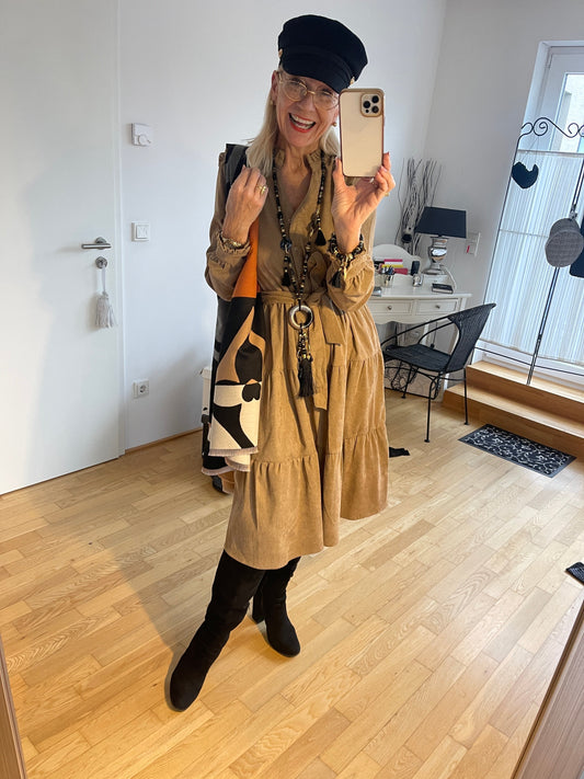 Kleid NAMBIA; ein ganz bezauberndes Cordkleid, nicht alltäglich!! „IM BLACK-FRIDAY OUTLET“ nur €59,90 statt €129,90