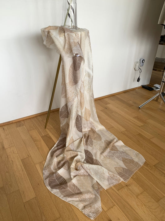 Schal LEAVES gold; €29,90 statt €39,90 „Im Black-Friday-Outlet“, ein herrlich leichter und edler Longschal