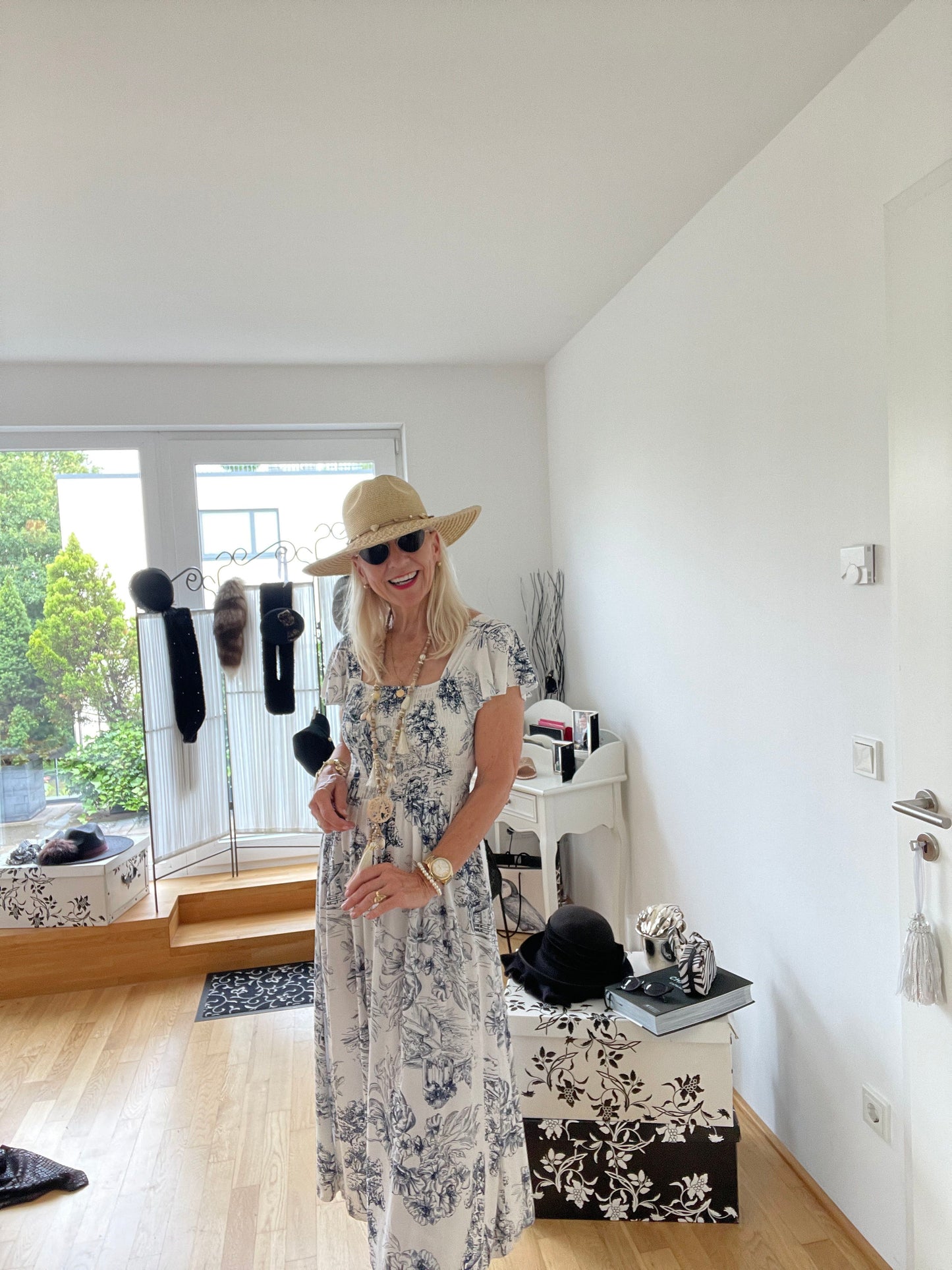 Kleid PATTY blue €79,90; sooo herrlich luftig und duftig, ein wahrer Sommertraum