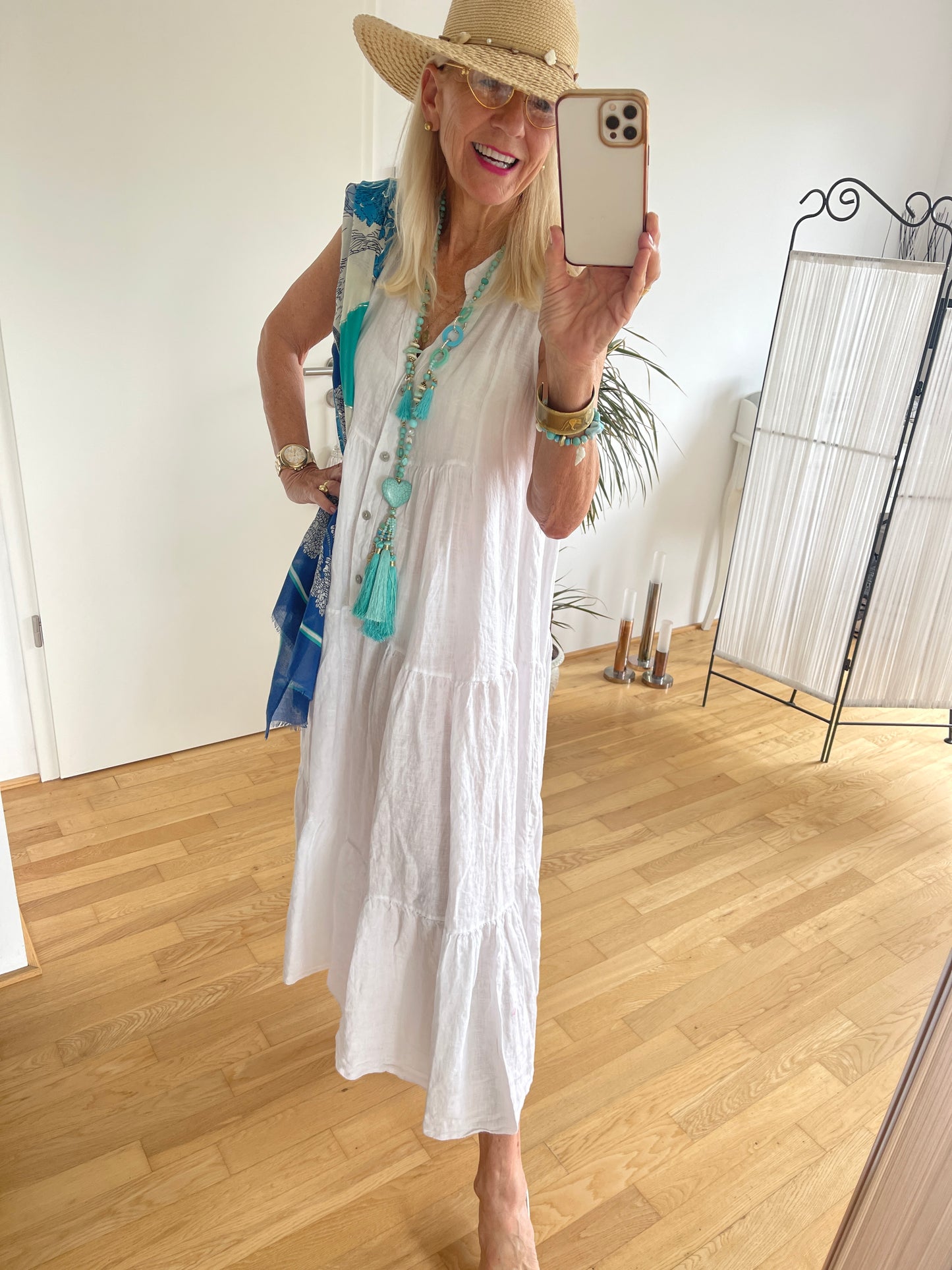 Kleid JESOLO white; €109,90 ein herrlich langes Leinenkleid, klassisch, edel und auch top für größere Größen