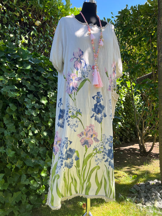 Kleid ROMY beige jetzt €99,90; Flower-Power .. das wahre Summer-Feeling