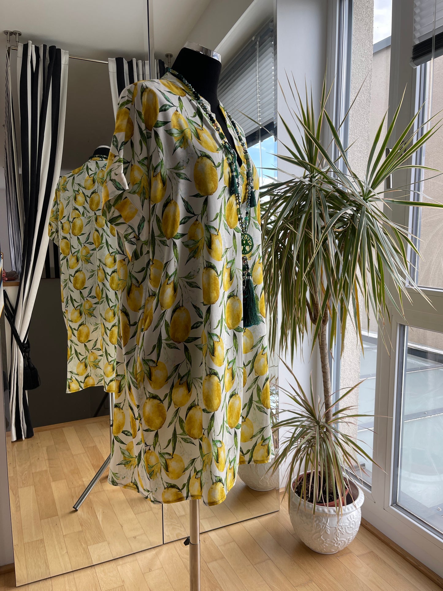 Tunika GARDA €89,90; der modische Frische-Kick🍋