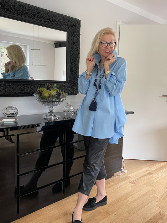 Bluse JETTE blue; jetzt €59,90 statt €89,90 Super extravagante Oversize-Long-Bluse. Ein extravaganter Hingucker!!