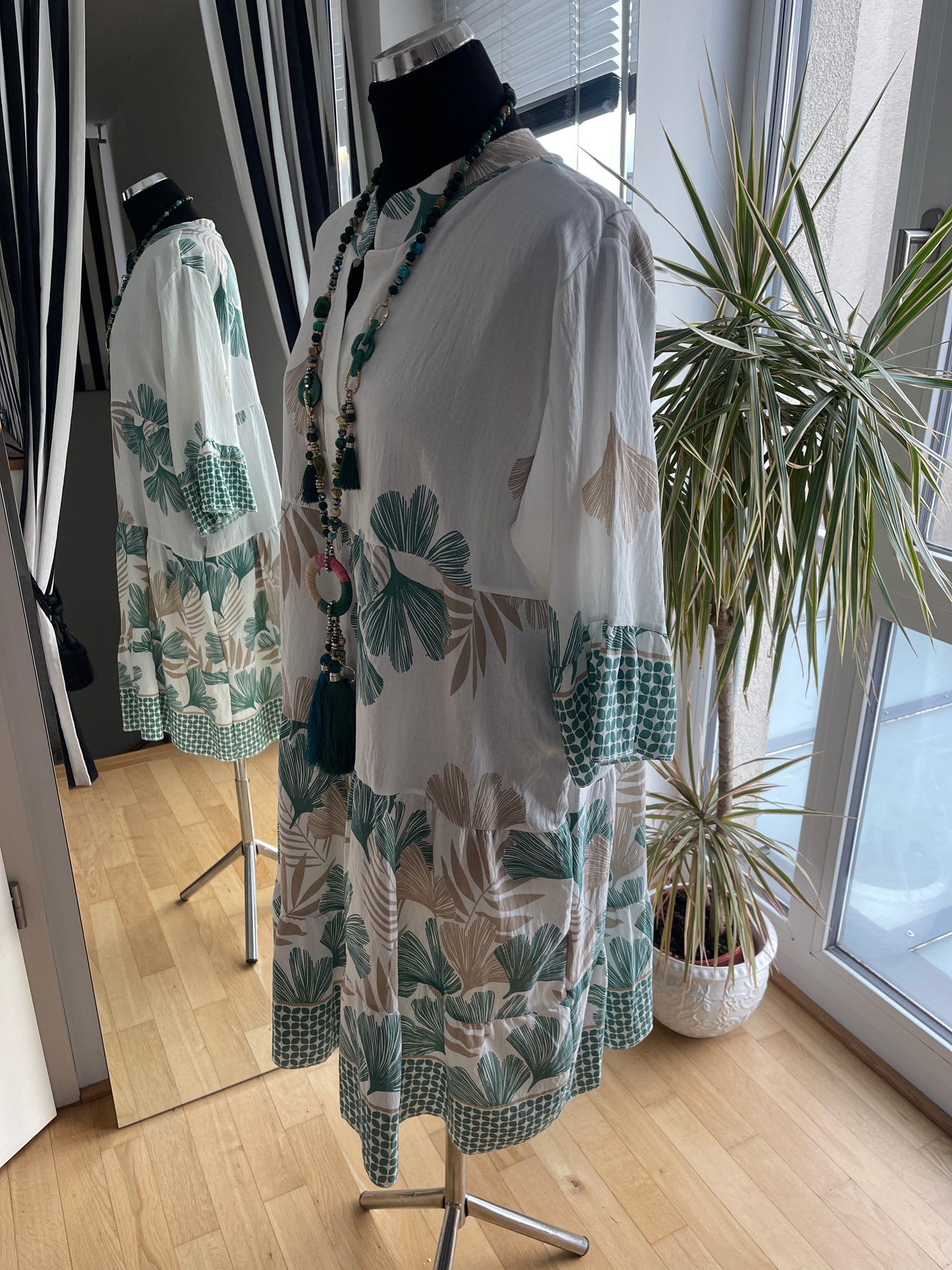 Tunika GINKO grün/beige-champagner €69,90; klasse Schnitt, klasse Print, klasse Material…