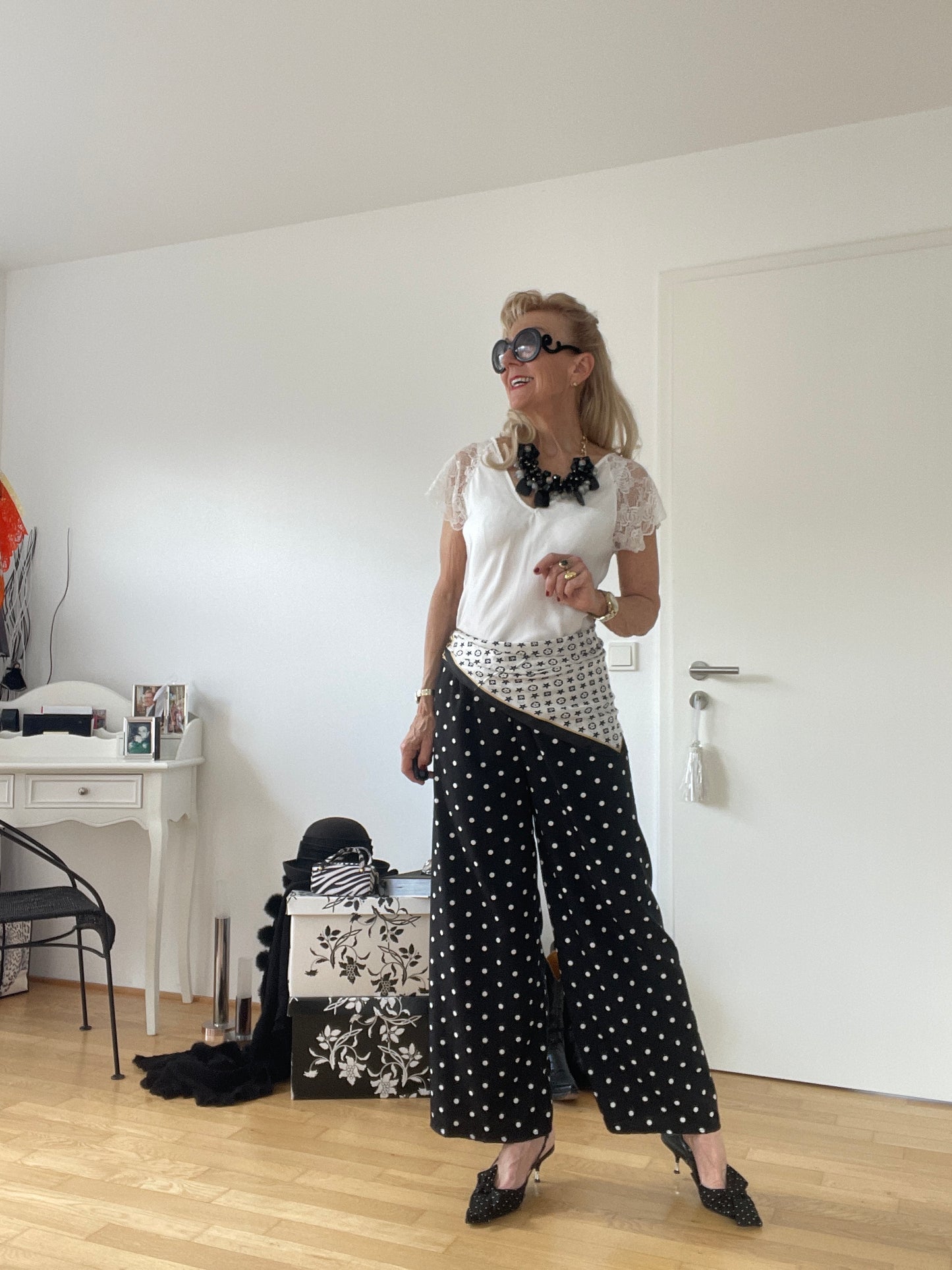 Oberteil/Top SUSA white €49,90; ein genial schickes Basic-Teil