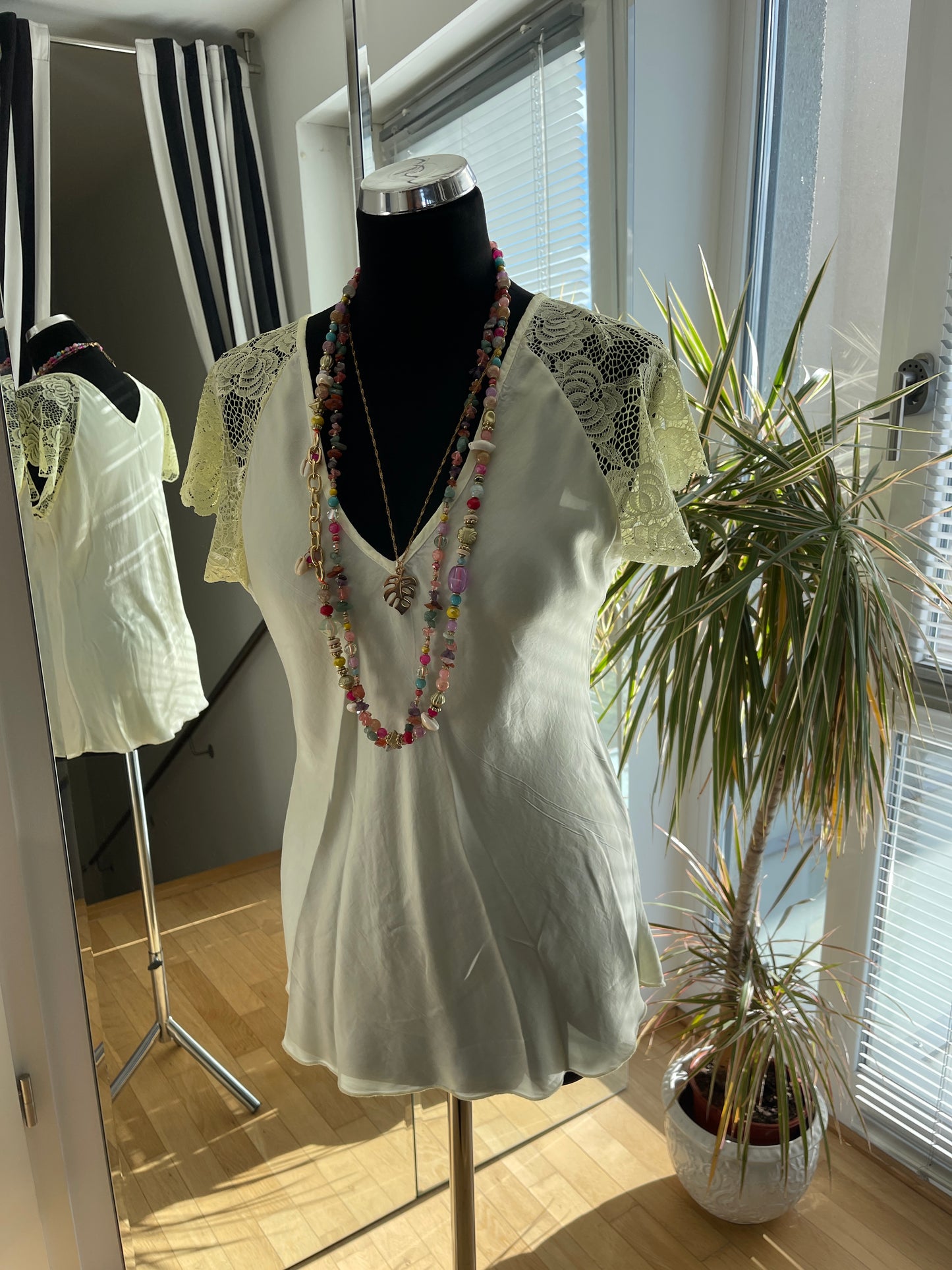 Oberteil/Top SUSA yellow im Outlet €29,90 statt €49,90; ein super schickes sowie perfektes Badic-Teil