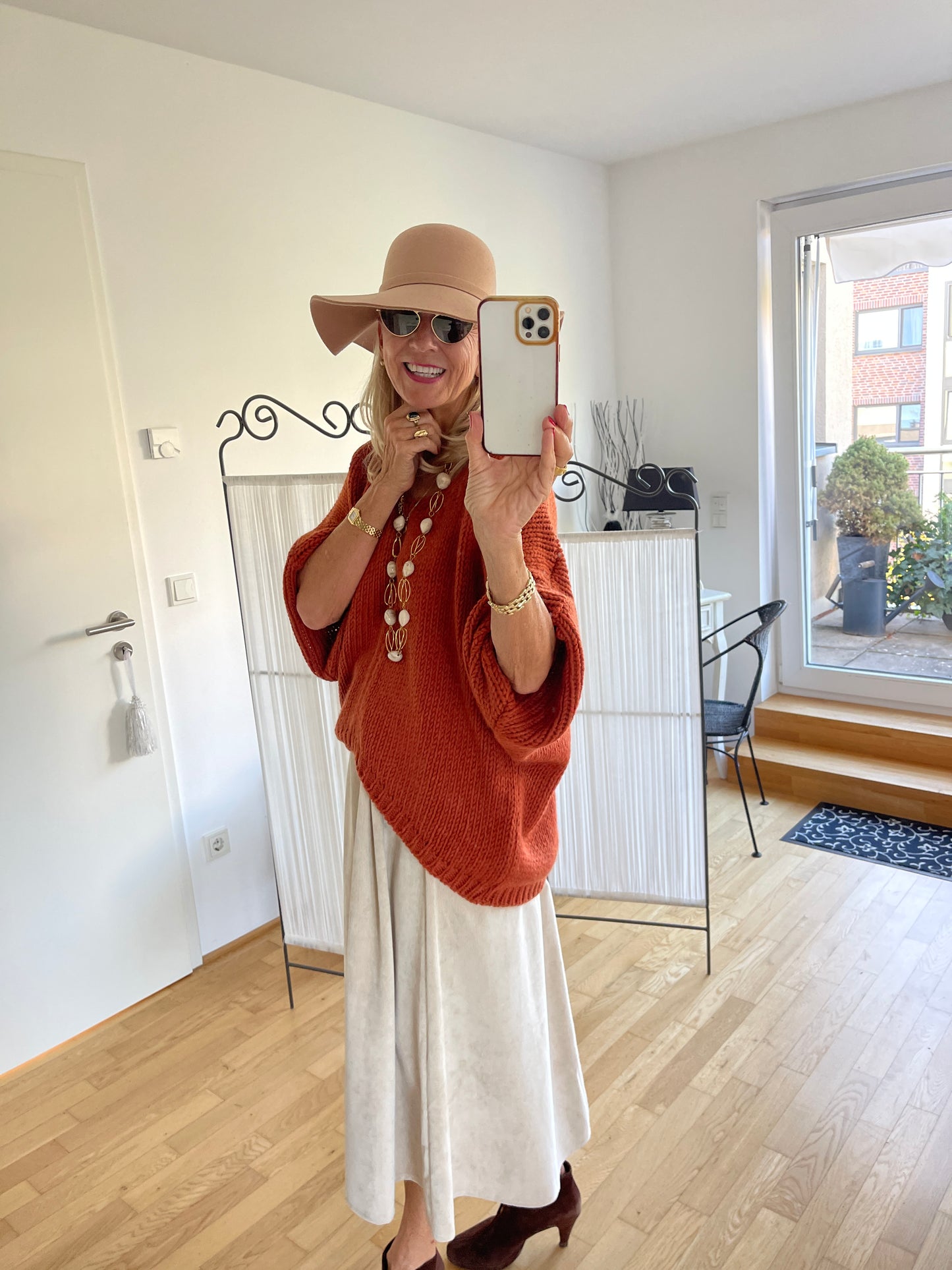 Pullover ARMSTRONG rostrot €79,90; kuschelig, so lässig, so herrlich wunderbar 🍂