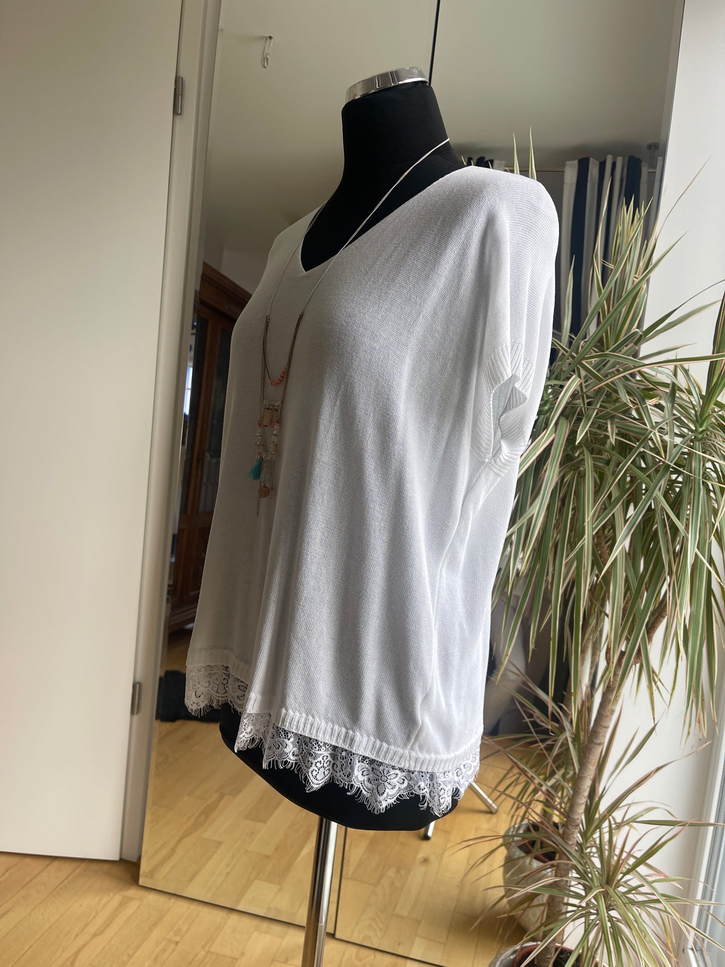 Oberteil LIVIA white €39,90 statt €69,90; edel, extravagant … ein tolles Basic-Teil