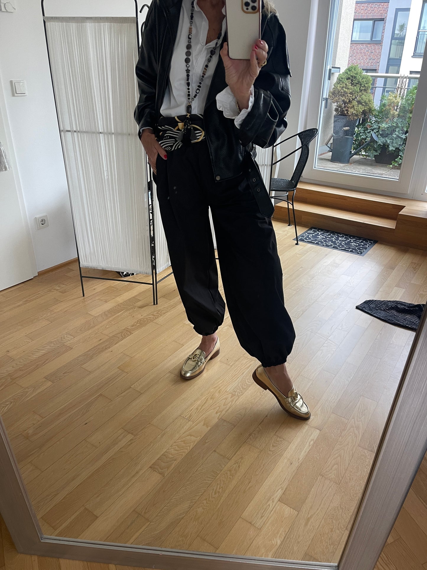 Hose MEDINA €109,90; total angesagter und aktueller Style🍁