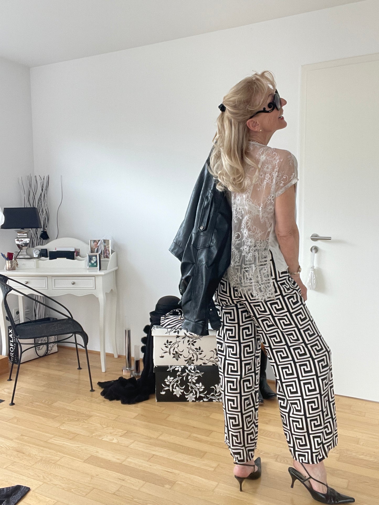 Oberteil PERLA beige im Outlet €29,90 statt €69,90; edel, elegant & raffiniert, sexy