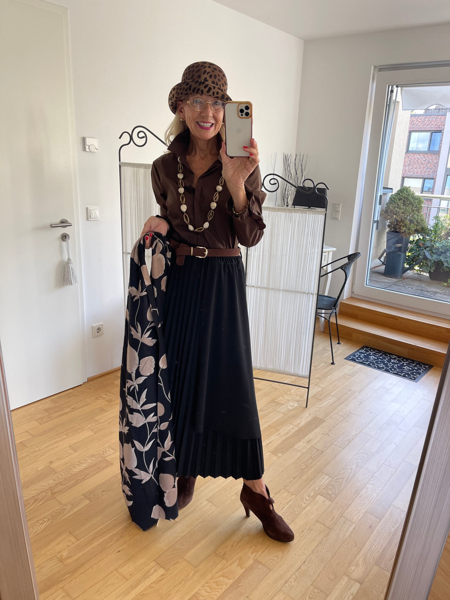 Bluse MARMARIS schoko €79,90; Klassiker mit dem gewissen Etwas🍂