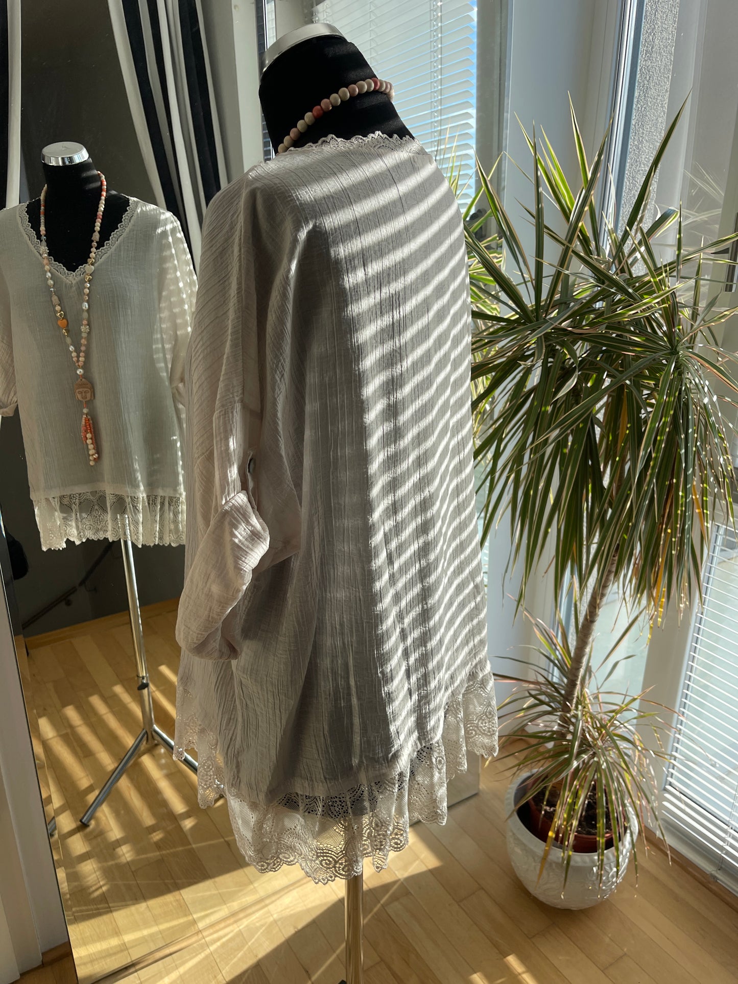 Tunika HELEN beige; im Outlet €39,90 statt 69,90 ..sooo herrlich duftig, luftig… und perfekt für XXL-Größen