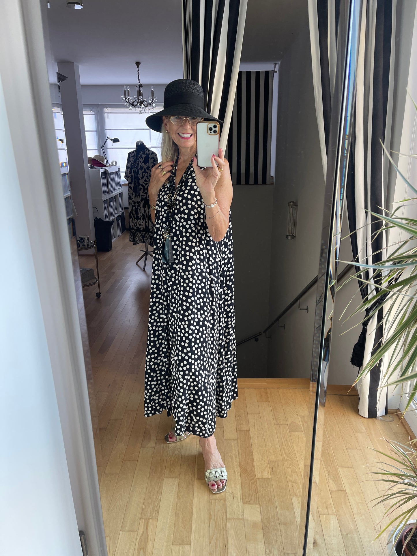 Kleid PABLO €79,90 statt €129,90; zum Verlieben … einfach ein tolles Modell