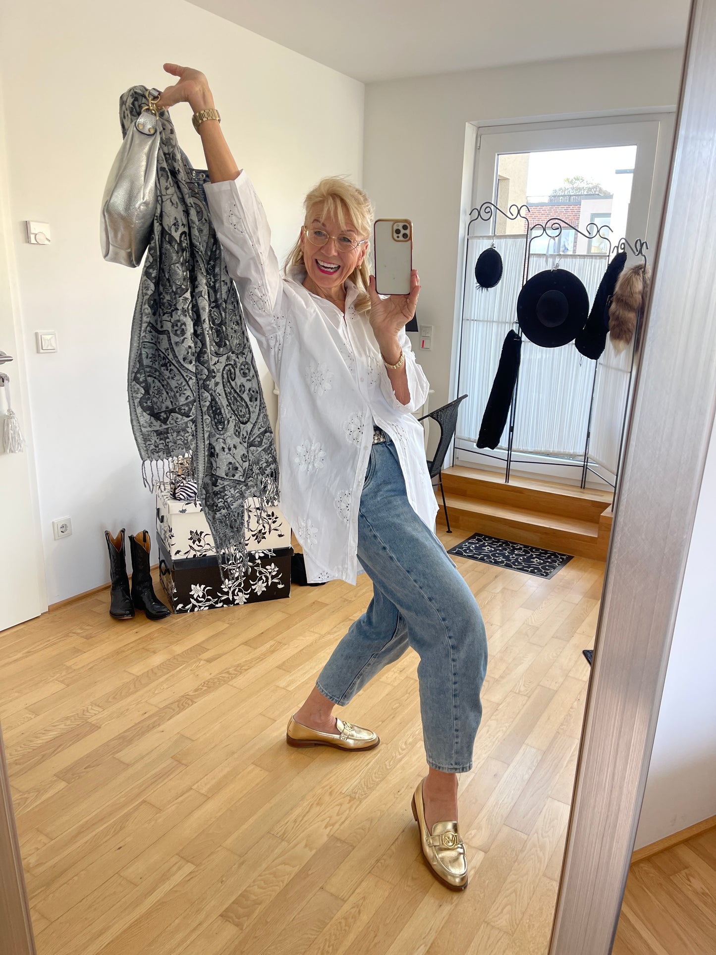 Hose MELLY ; toll sitzende Jeans im Karotten-Style  IM BLACK-FRIDAY OUTLET“ nur noch €50,00 statt €99,90