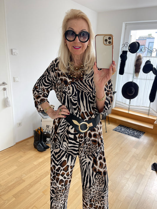 Oberteil/Tunika Eva €79,90; aktueller Style und Look, perfekt für den Übergang
