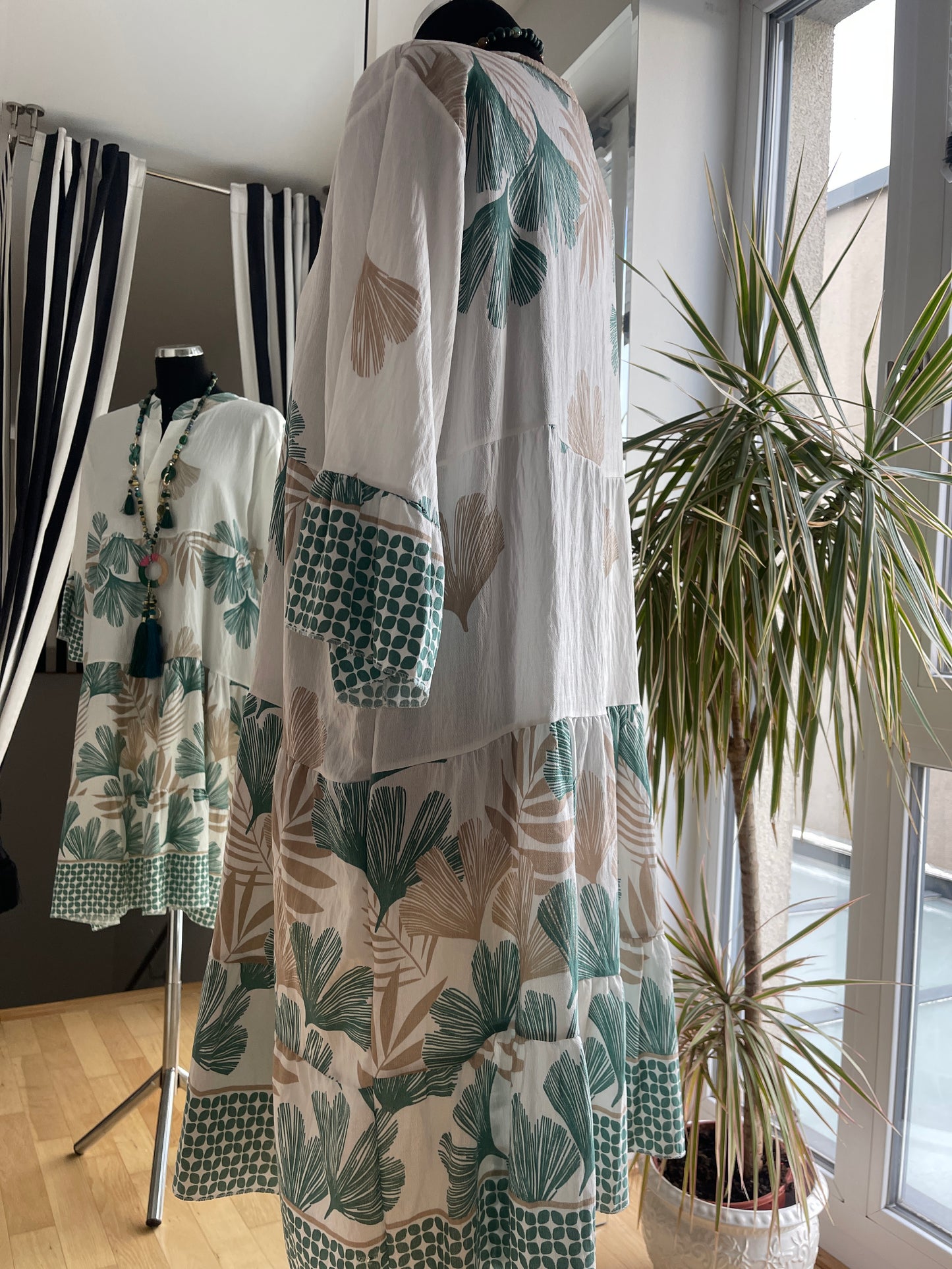 Tunika GINKO grün/beige-champagner €69,90; klasse Schnitt, klasse Print, klasse Material…