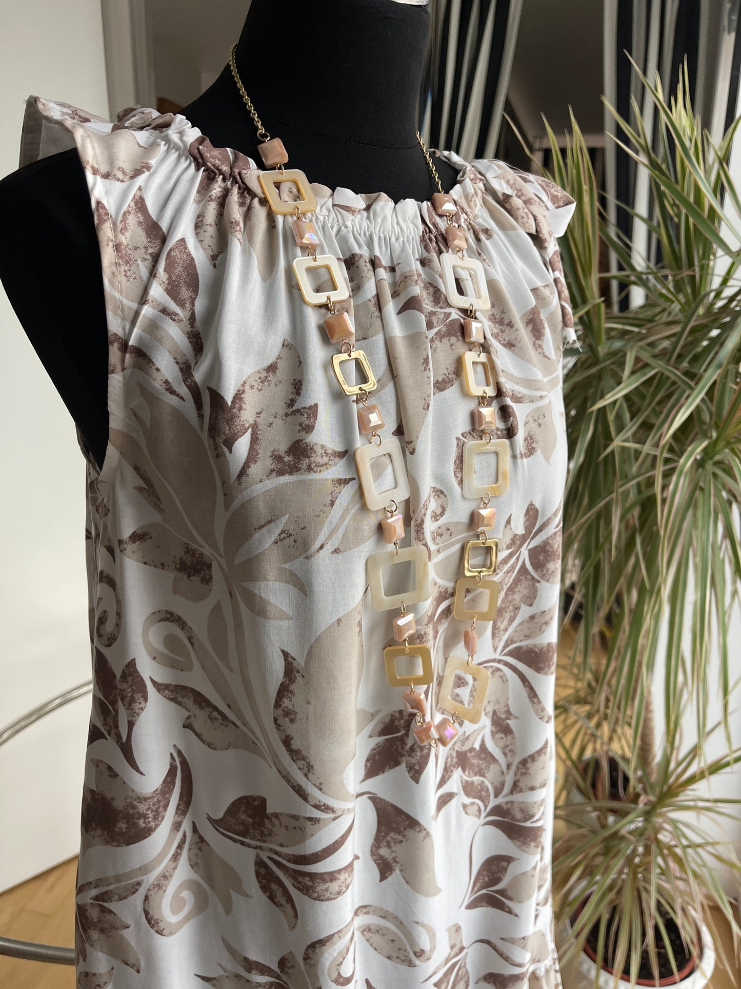 Kleid RICHI €39,90 statt €69,90; soooo schön sommerlich☀️☀️