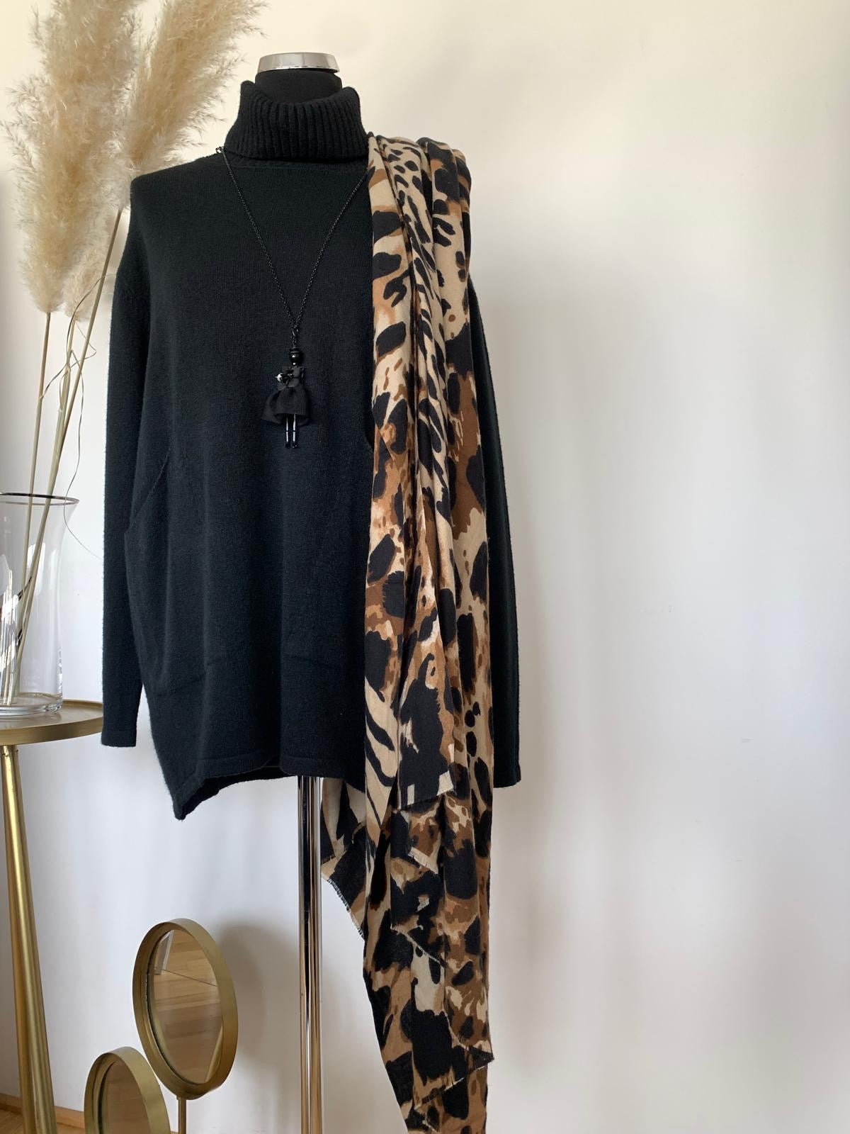 Pullover JANA black; stylisch, locker und leger fallender Longpullover! „Im MEGA-OUTLET“ nur noch €39,90 statt €89,90