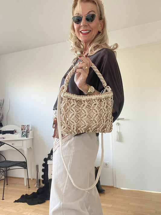 Tasche LUCIA beige/gold €59,90; zauberhaft leichte Basttasche