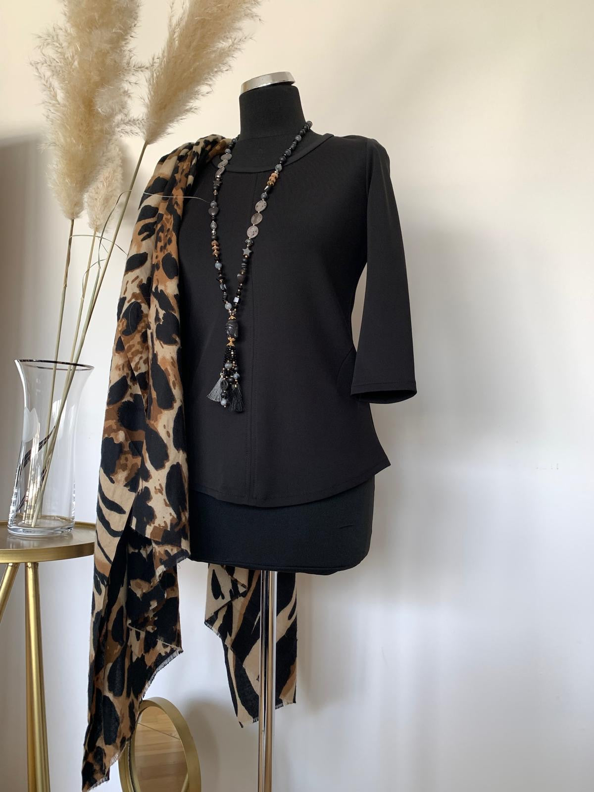 Oberteil PRETTY black; „Im MEGA-OUTLET“ nur noch €39,90 statt €79,90