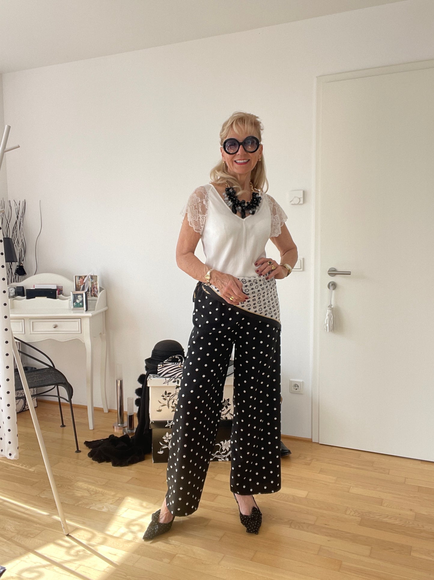 Oberteil/Top SUSA white €49,90; ein genial schickes Basic-Teil
