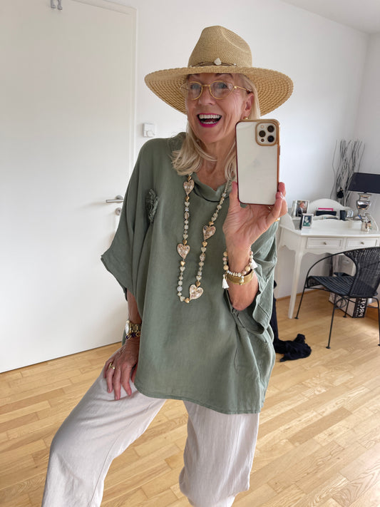 Tunika ALICIA green €89,90; wunderschöne Leinentunika mit extravagantem Kragen im Jacky-Style