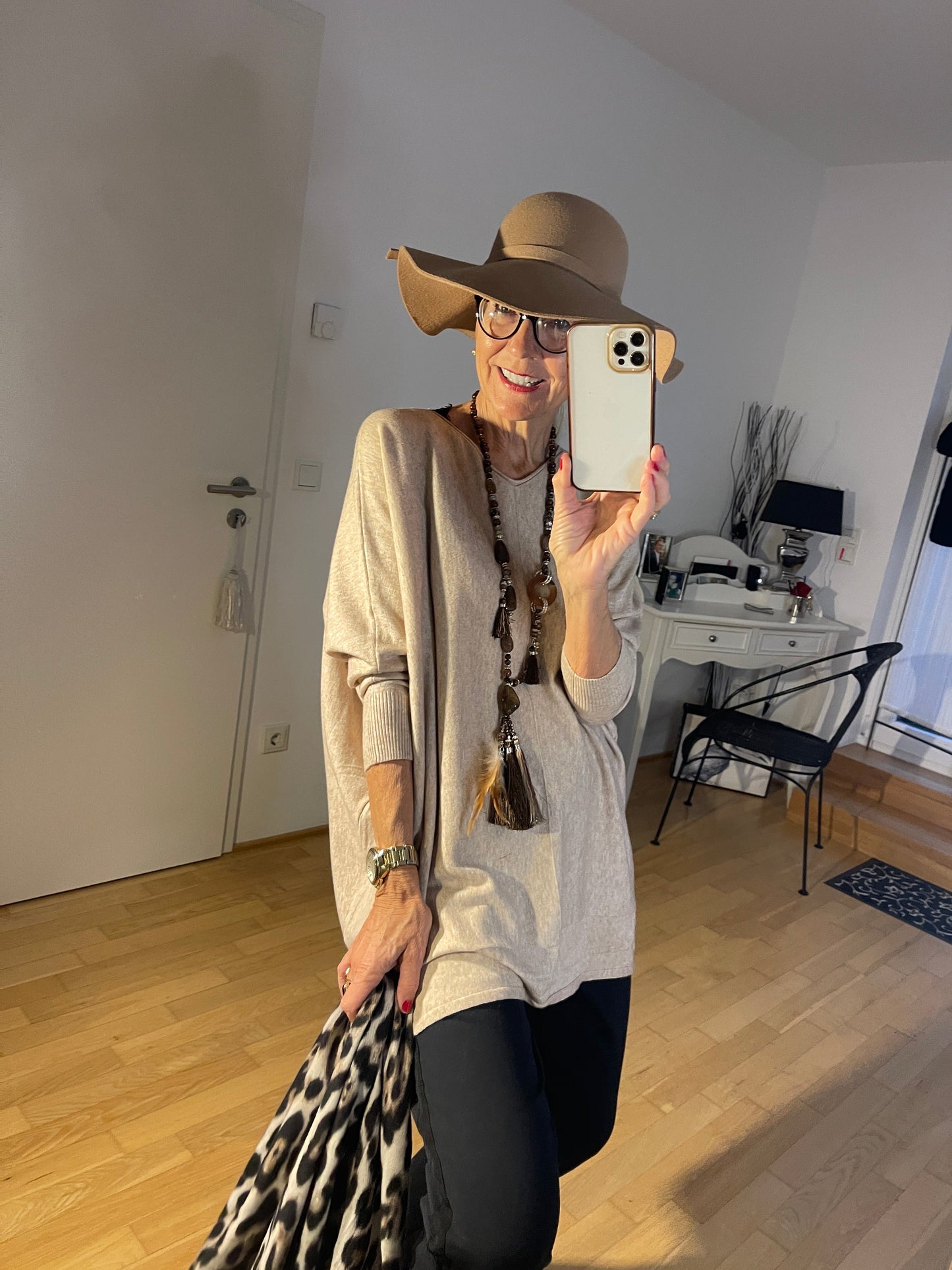 Pullover MOLA beige; jetzt im Oktober-Sale für €59,90 statt €99,90…klasse Modell auch für Genussgrößen