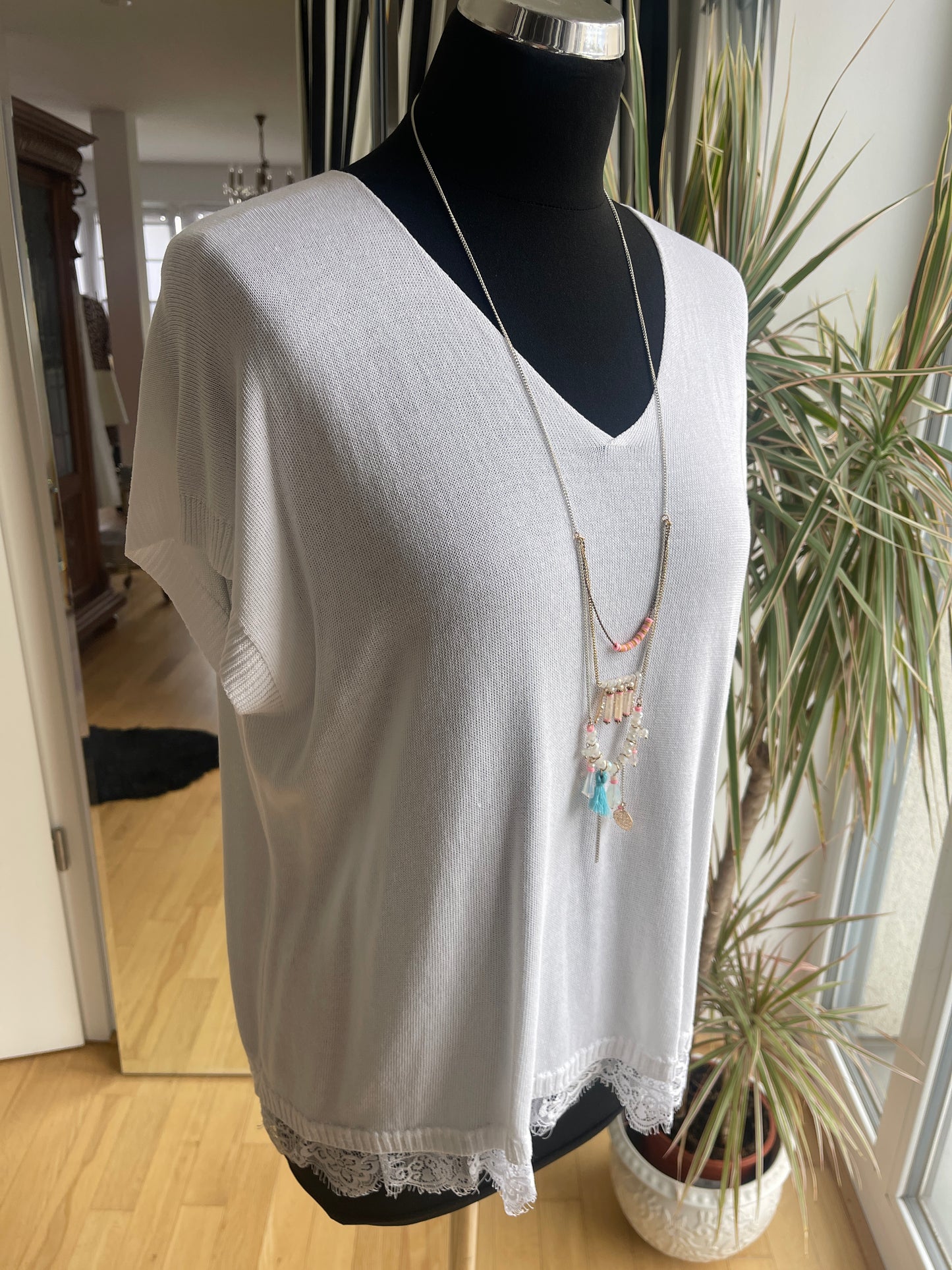 Oberteil LIVIA white €39,90 statt €69,90; edel, extravagant … ein tolles Basic-Teil