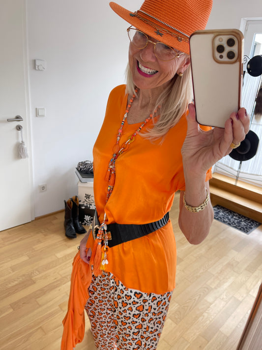 Oberteil CAMILLA orange; jetzt €29,90 statt €69,90 im Super Summer Sale
