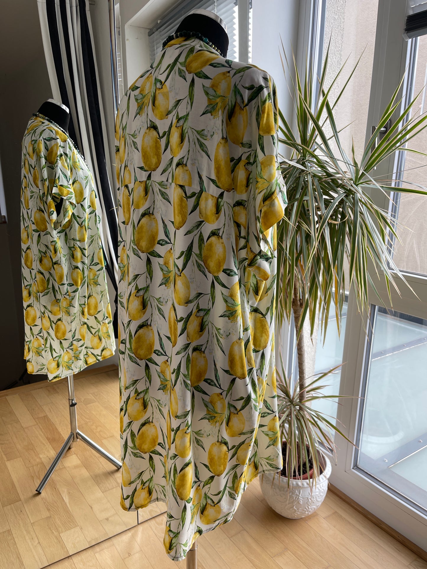 Tunika GARDA €89,90; der modische Frische-Kick🍋