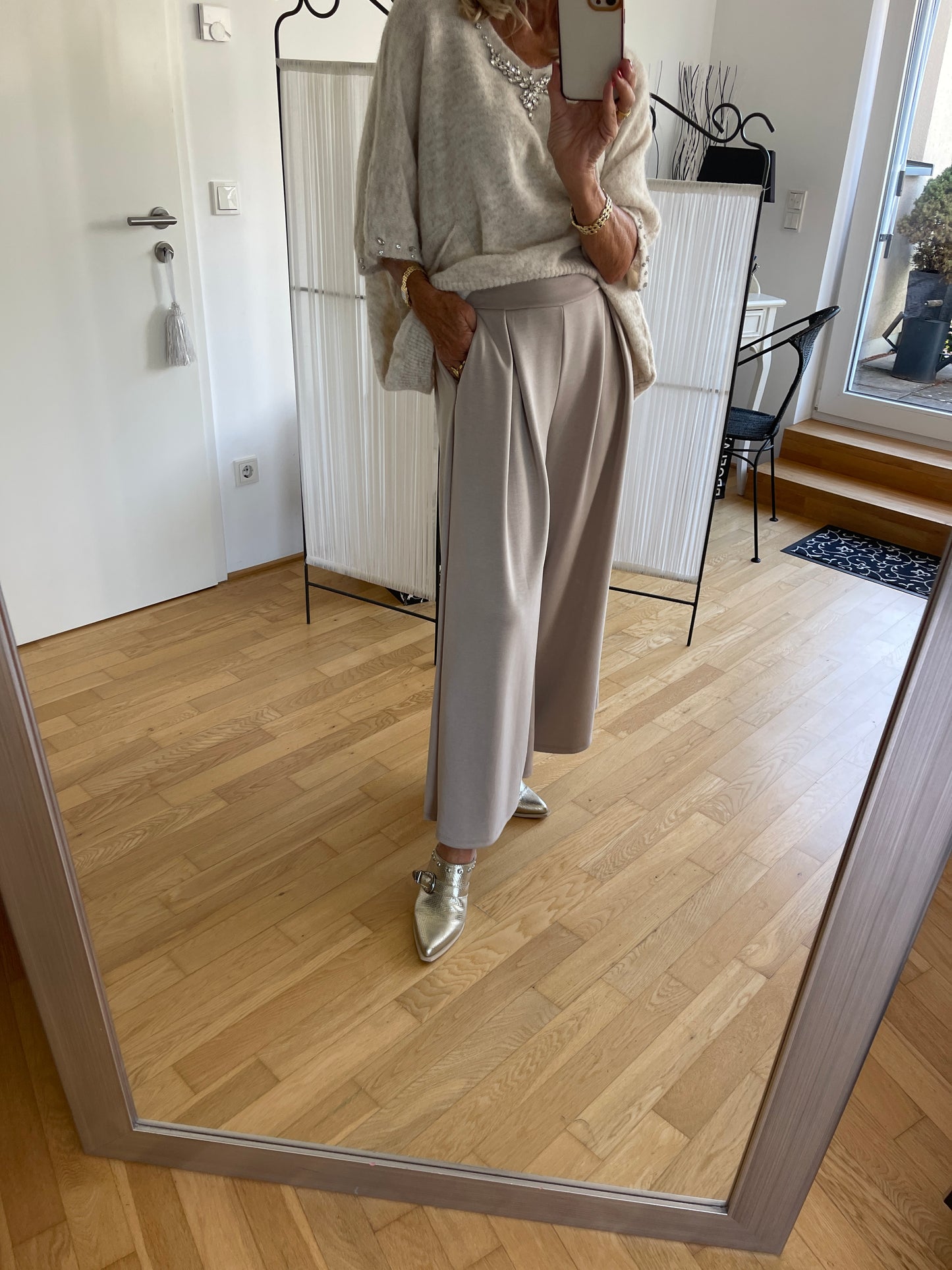 Hose CARPENTER creme €109,90; nicht nur stylisch und schick auch herrlich lässig