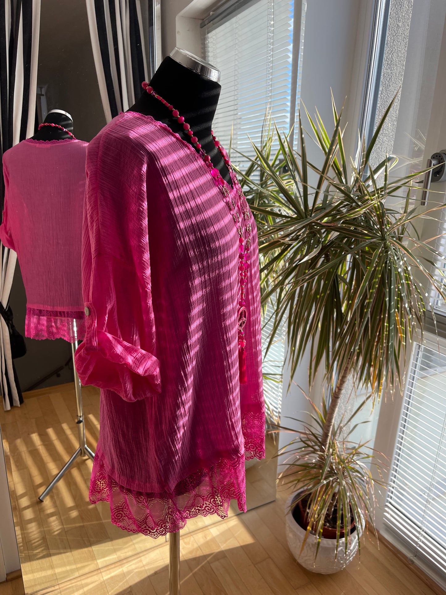 Tunika HELEN pink; im Outlet €39,90 statt €69,90 … so herrlich duftig, luftig… und perfekt auch für XXL-Größen