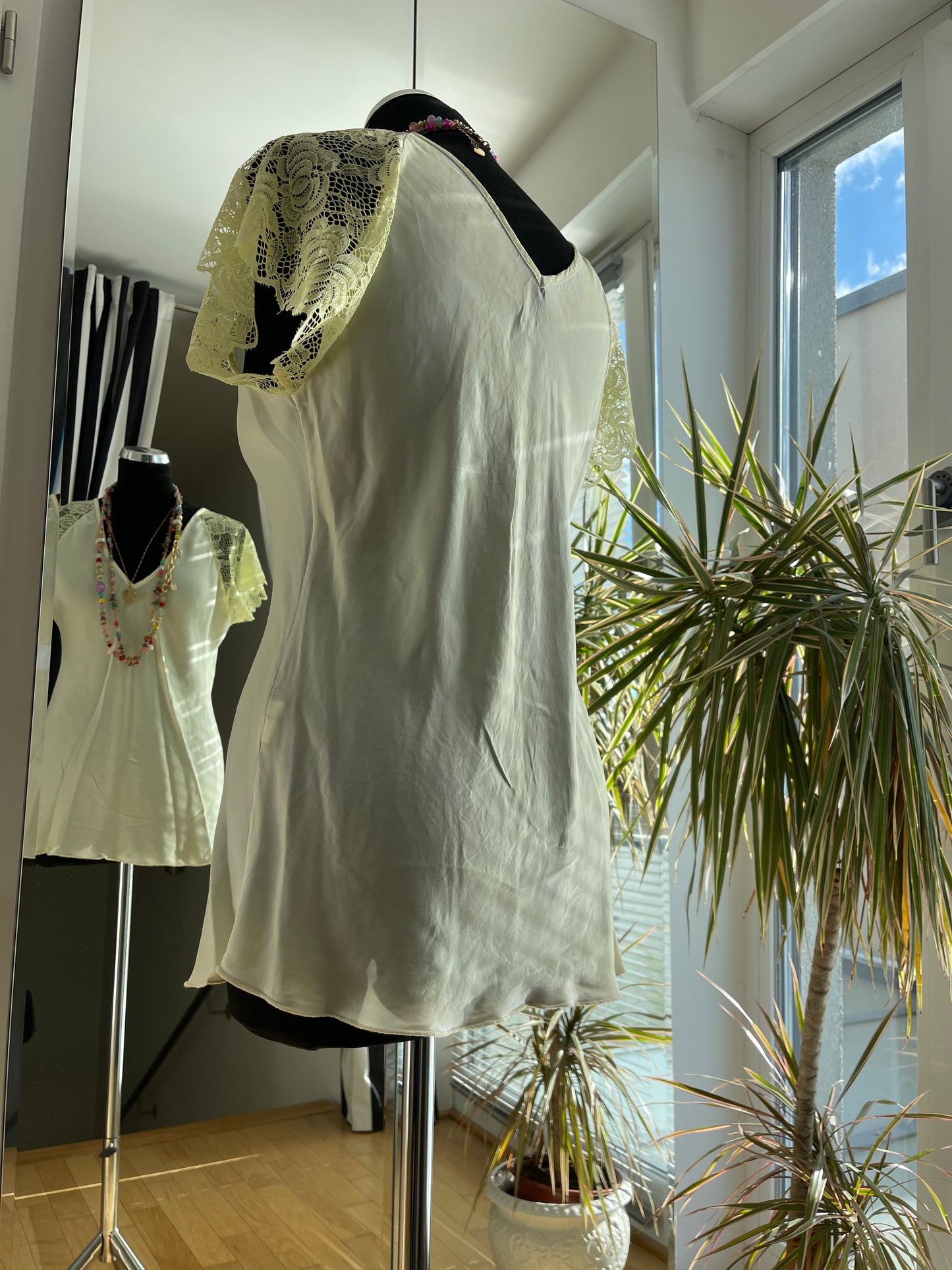Oberteil/Top SUSA yellow im Outlet €29,90 statt €49,90; ein super schickes sowie perfektes Badic-Teil