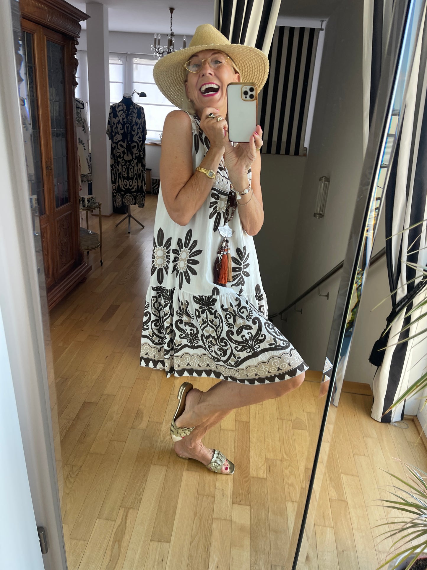 Kleid JONTE brown €49,90 statt €€79,90 .. ein perfekter sommerlicher Allrounder ☀️