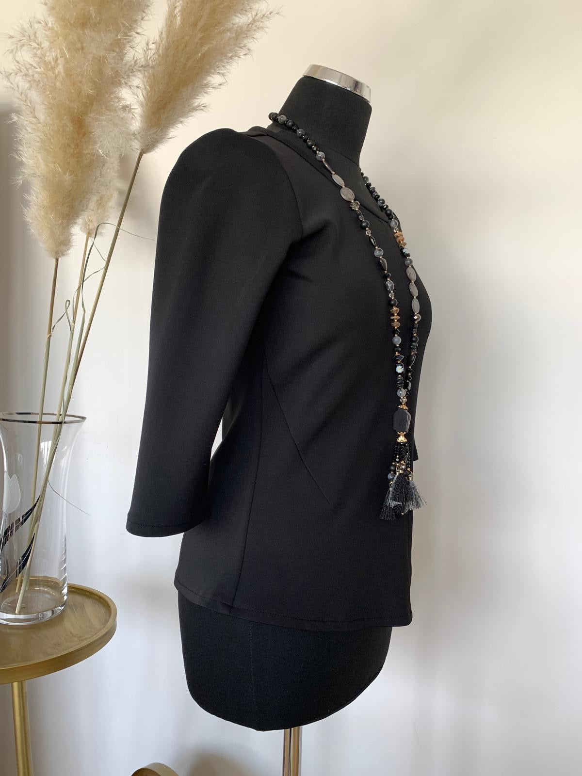 Oberteil PRETTY black; „Im MEGA-OUTLET“ nur noch €39,90 statt €79,90