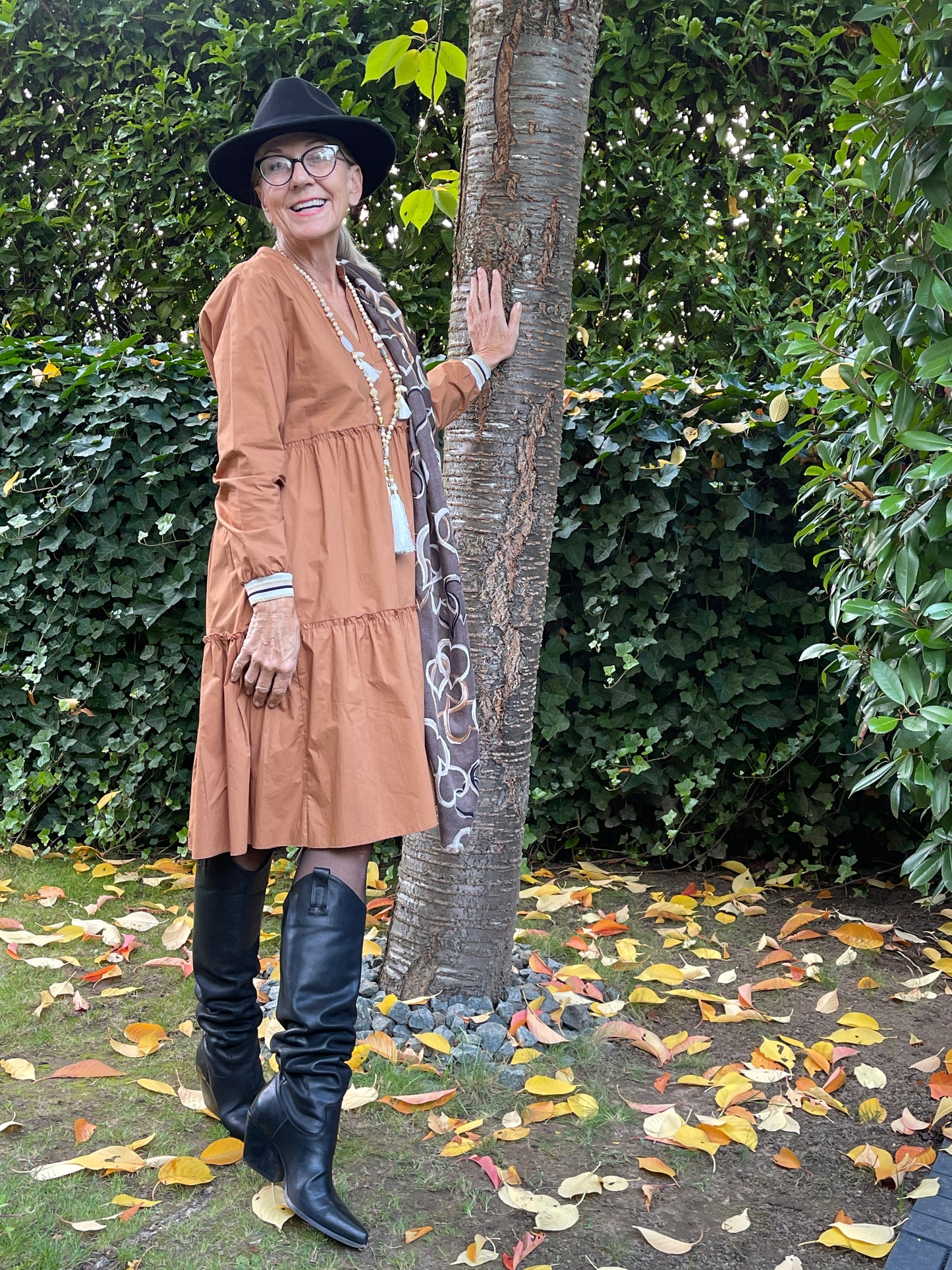 Kleid CAMPIONE cognac;  „IM BLACK-FRIDAY OUTLET“ nur noch €39,90 statt €89,90; total unkompliziertes, super schickes Allroundkleid