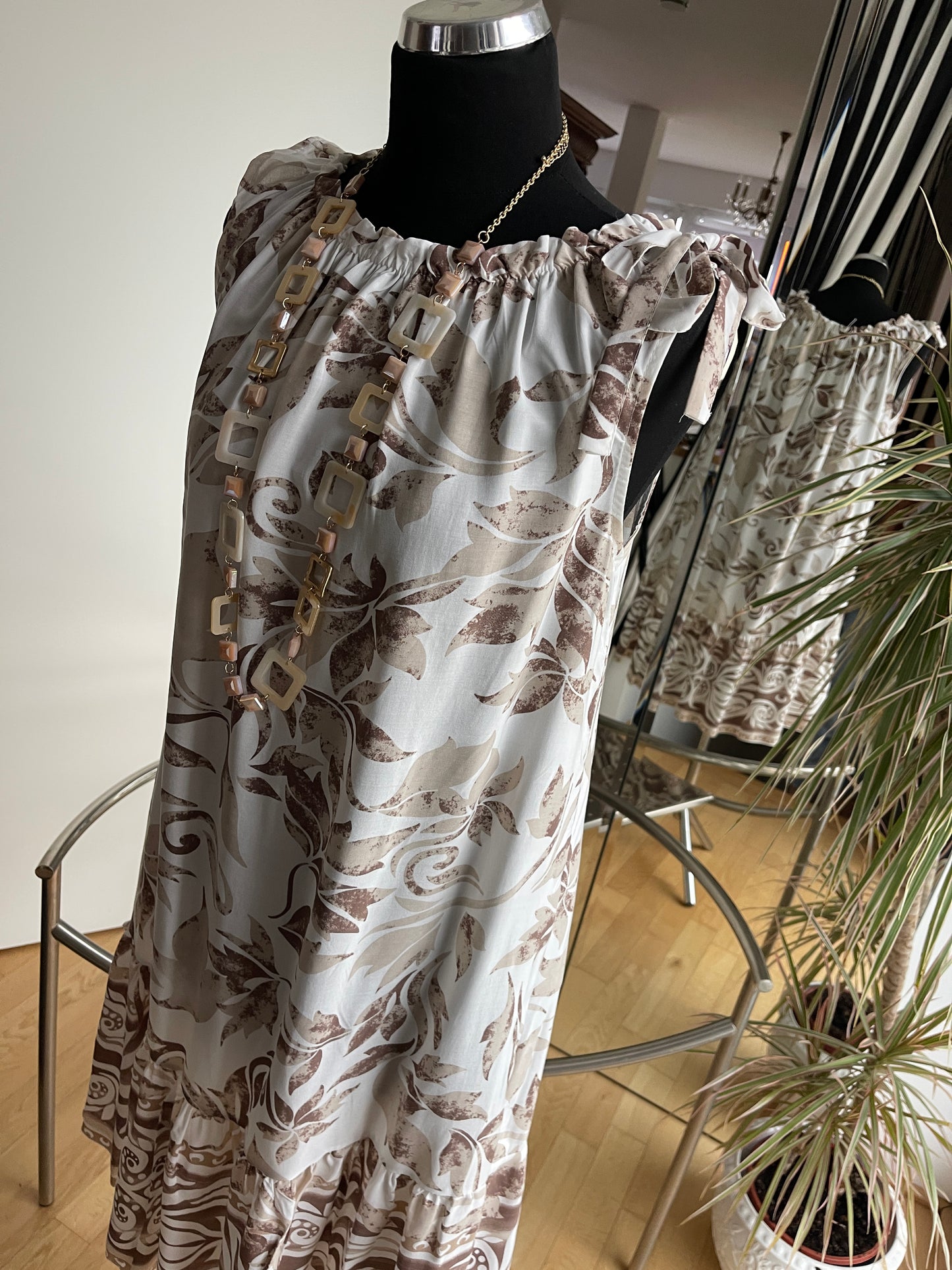 Kleid RICHI €39,90 statt €69,90; soooo schön sommerlich☀️☀️