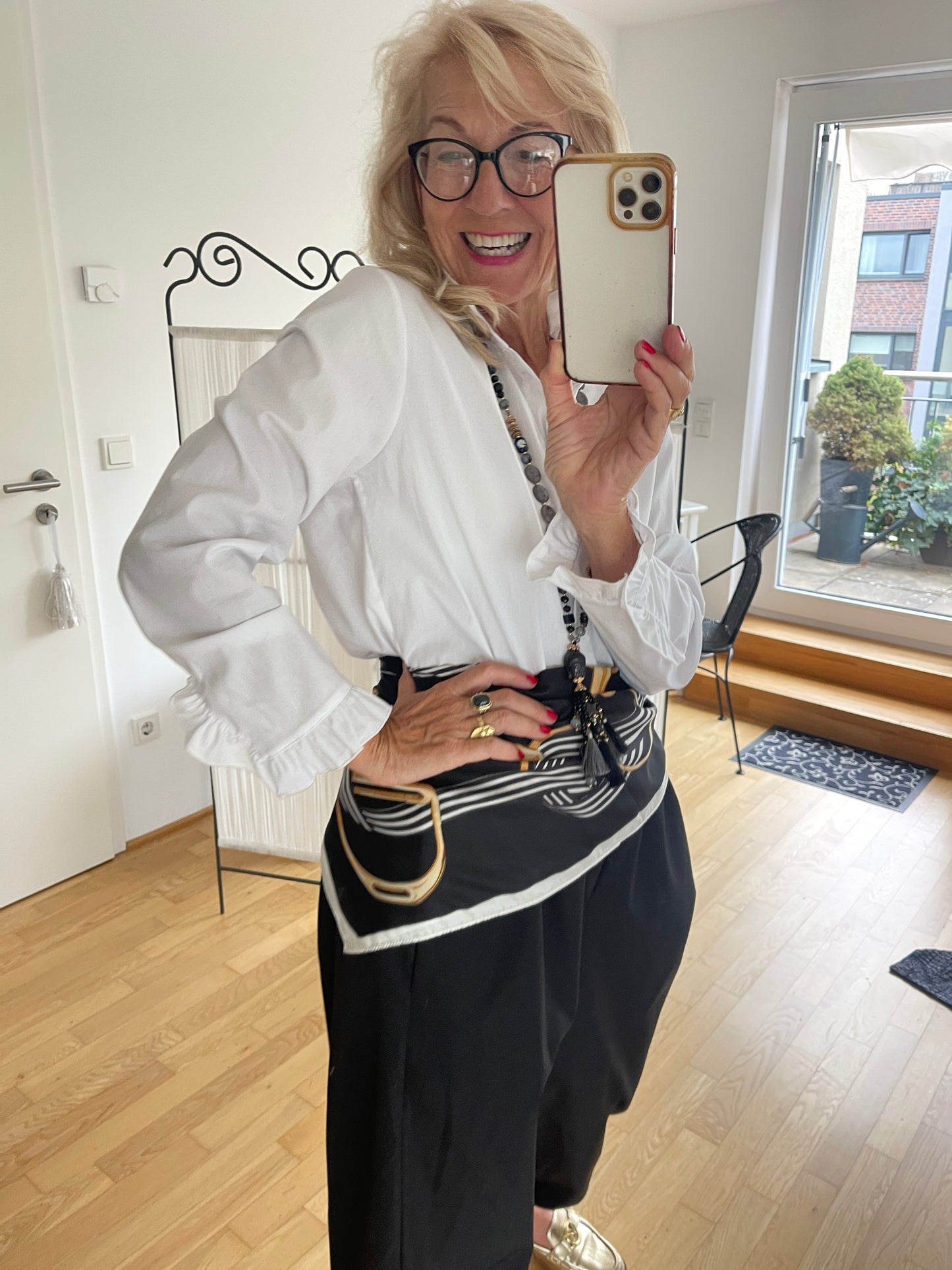 Schal Nikkituch SAPHIR €29,90; so richtig edel; ein tolles Accessoires🍁