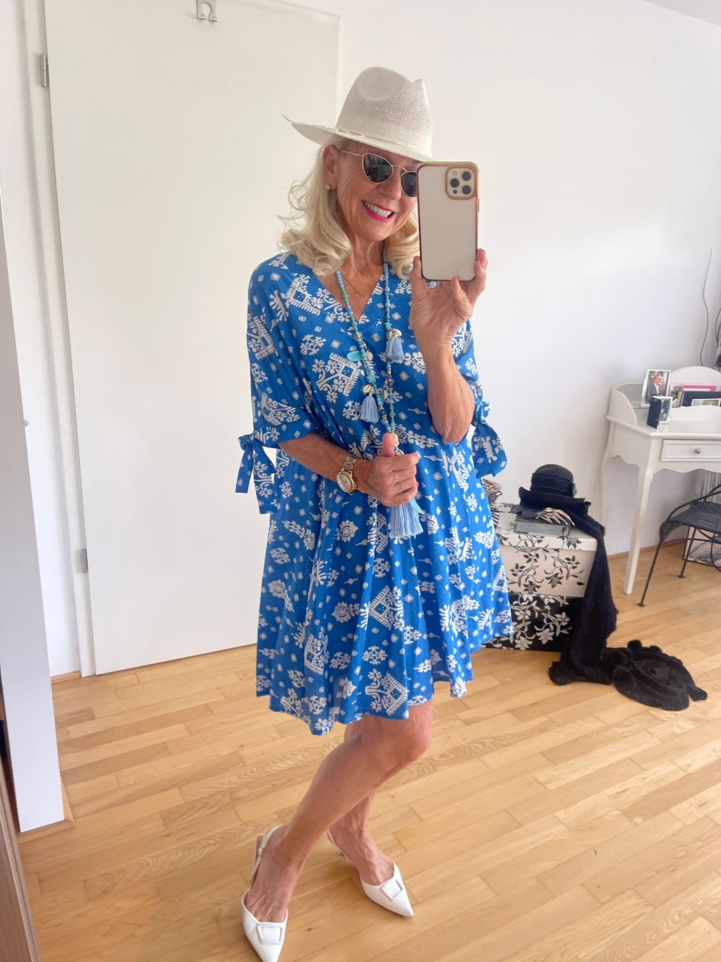 Kleid MOMENT blue; im Outlet €39,90 statt €69,90.., locker und herrlich angenehm