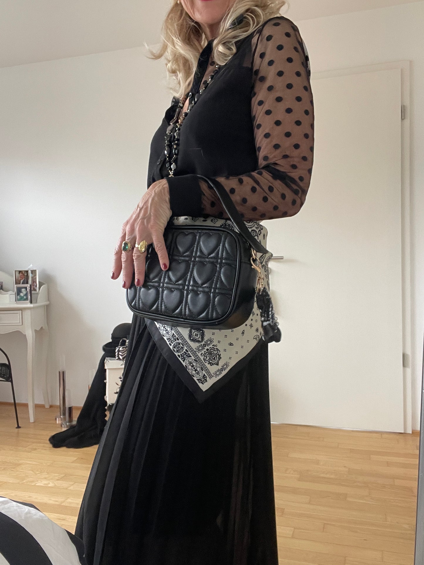 Tasche BAGGY €79,90 black; nicht nur schick… auch edel und super stylisch