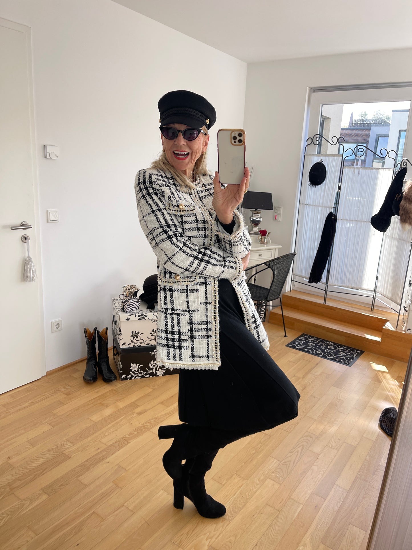 Blazer GABRIELLA Gr. L;  „IM BLACK-FRIDAY OUTLET“ nur noch €59,90 statt €139,90; Boucle-Blazer im Coco-Style