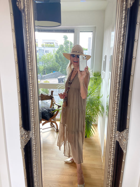 Kleid DARDA nougat €79,90 statt €109,90; Style trifft Extravaganz
