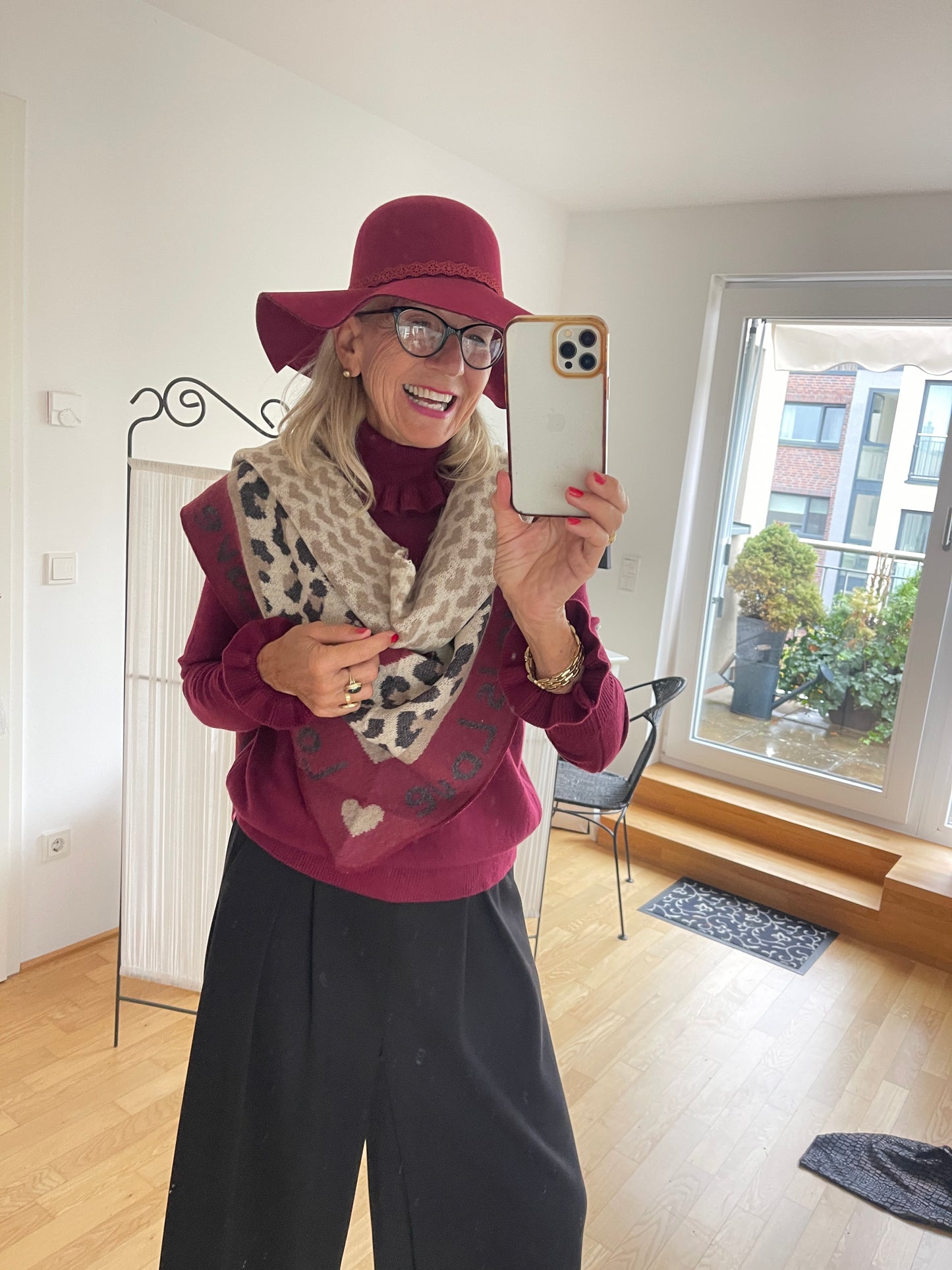 Schal MANTRA €49,90; so edel, so kuschelig und soooo stylisch🍁