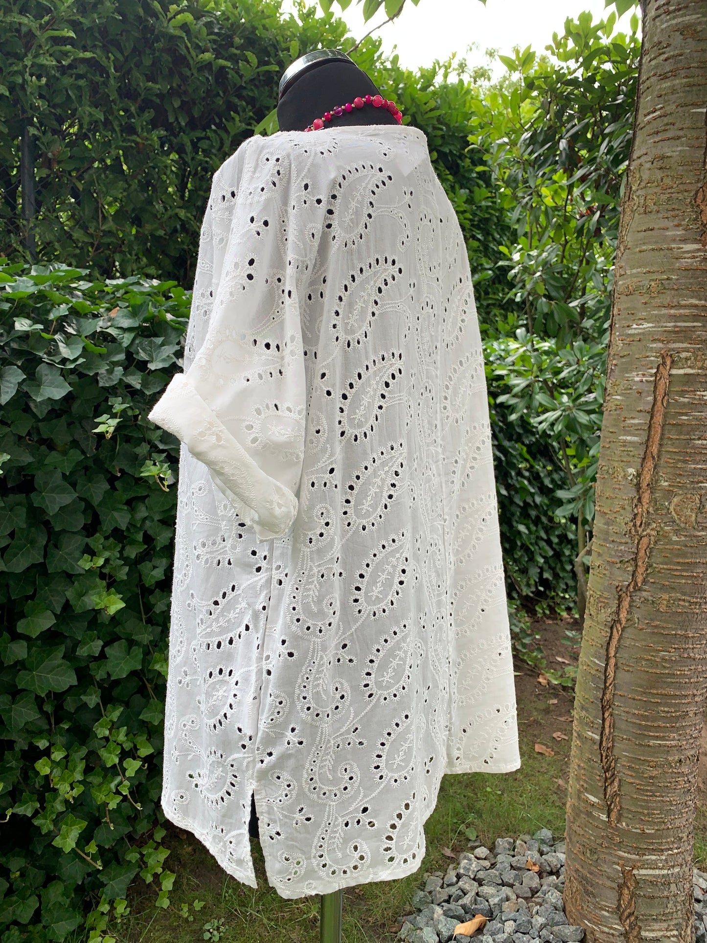 Oberteil BLONDY white; jetzt €39,90 statt 69,90 im Super-Summer-Sale