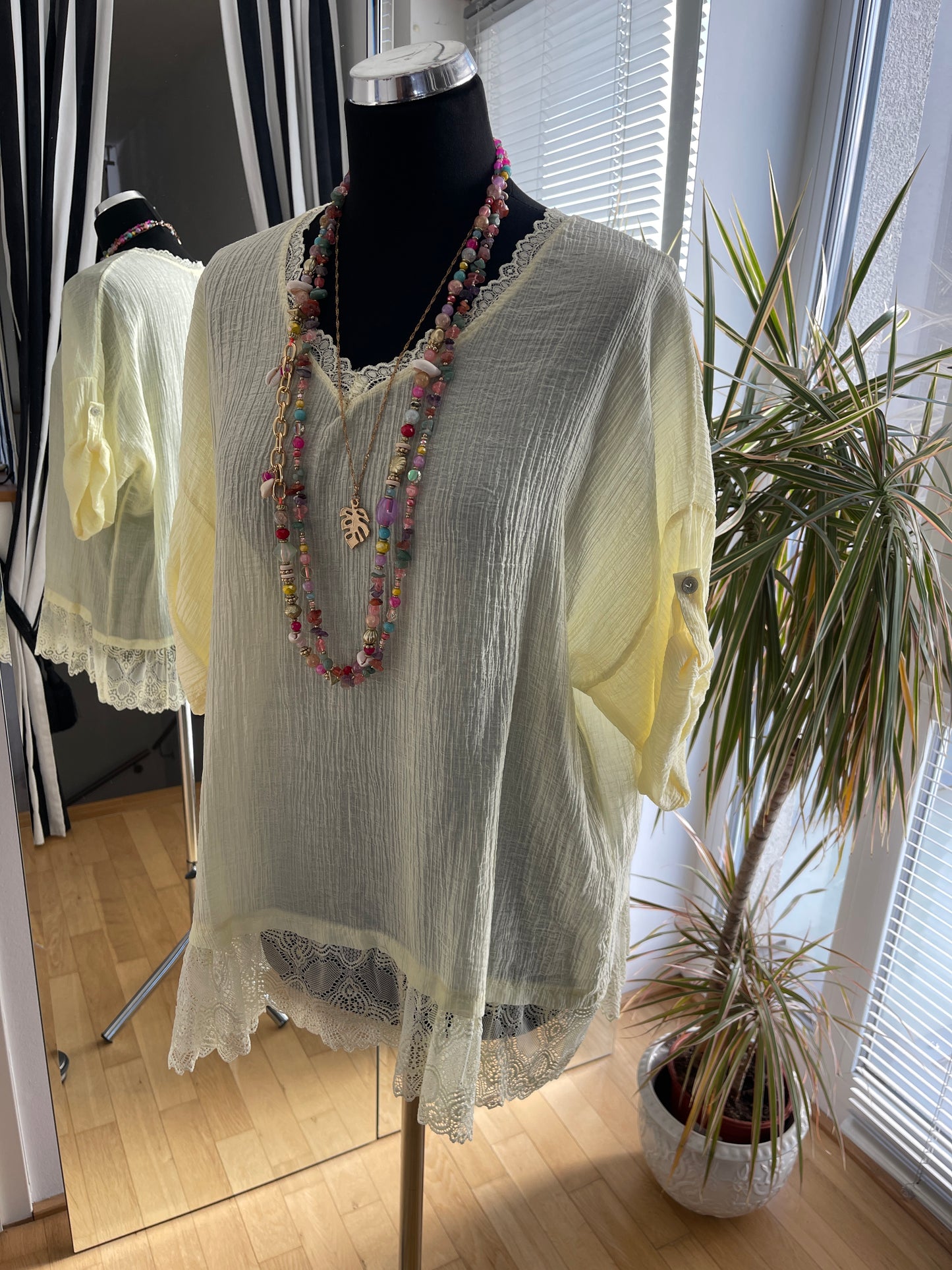 Tunika HELEN yellow; im Outlet €39,90 statt €69,90 .. so wunderbar luftig, duftig und perfekt auch für XXL-Größen