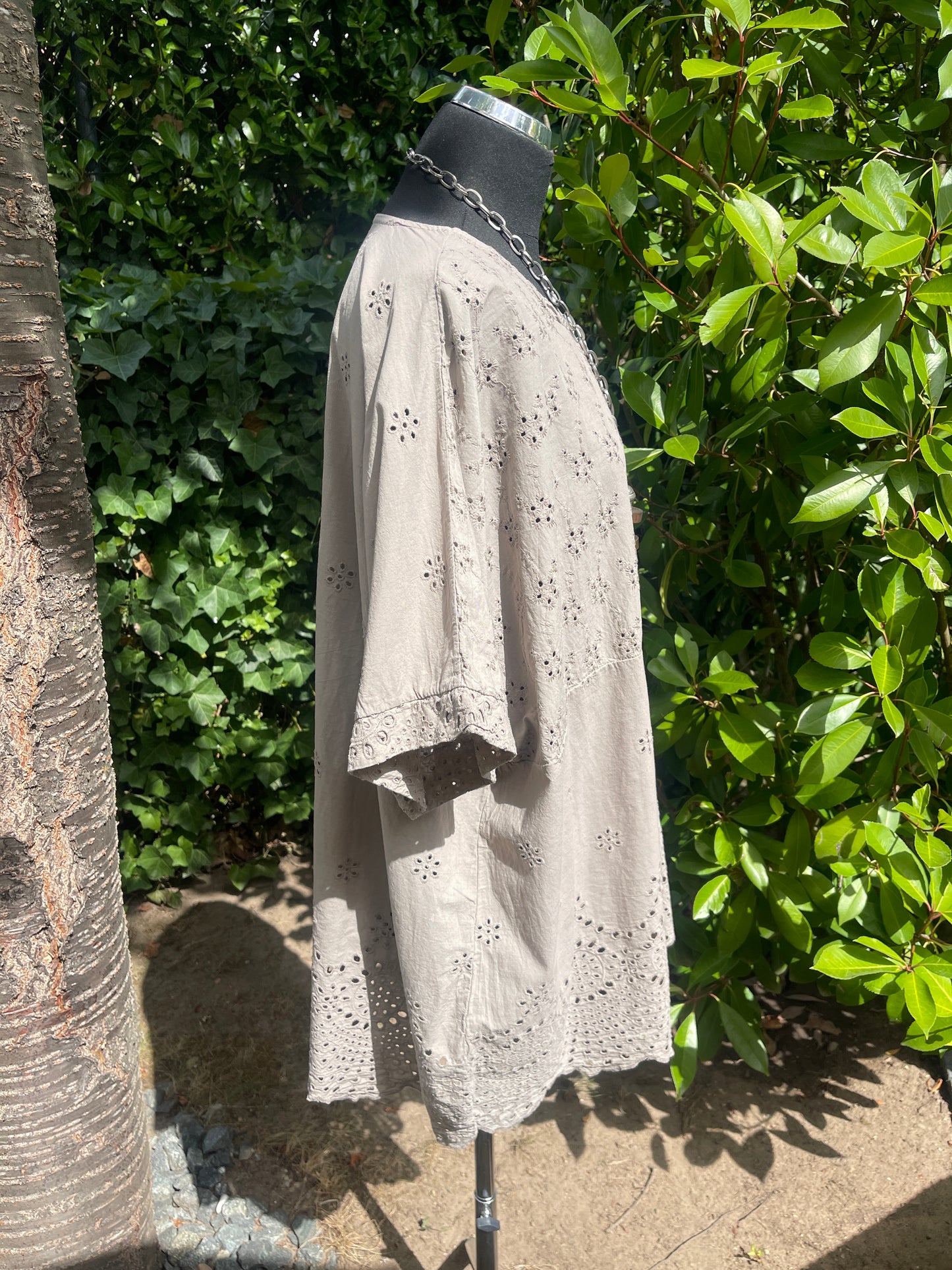 Tunika BLANKO taupe €59,90 statt €89,90; auch Genussgrößen haben das Recht sich modisch zu kleiden!!