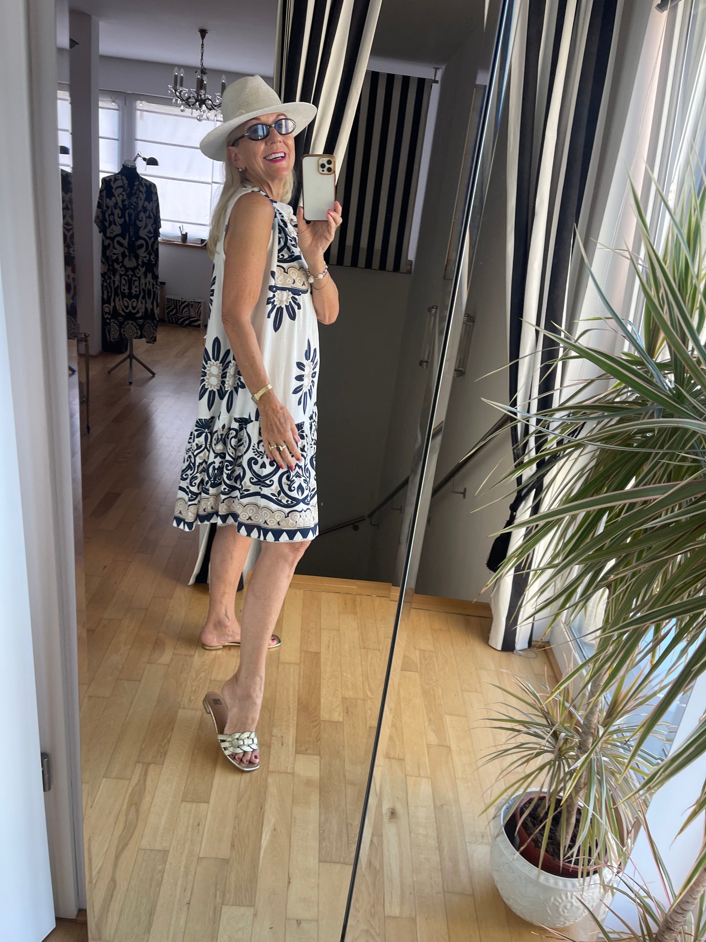 Kleid JONTE blue €49,90 statt €79,90… ein luftiger, sommerlicher Allrounder ☀️