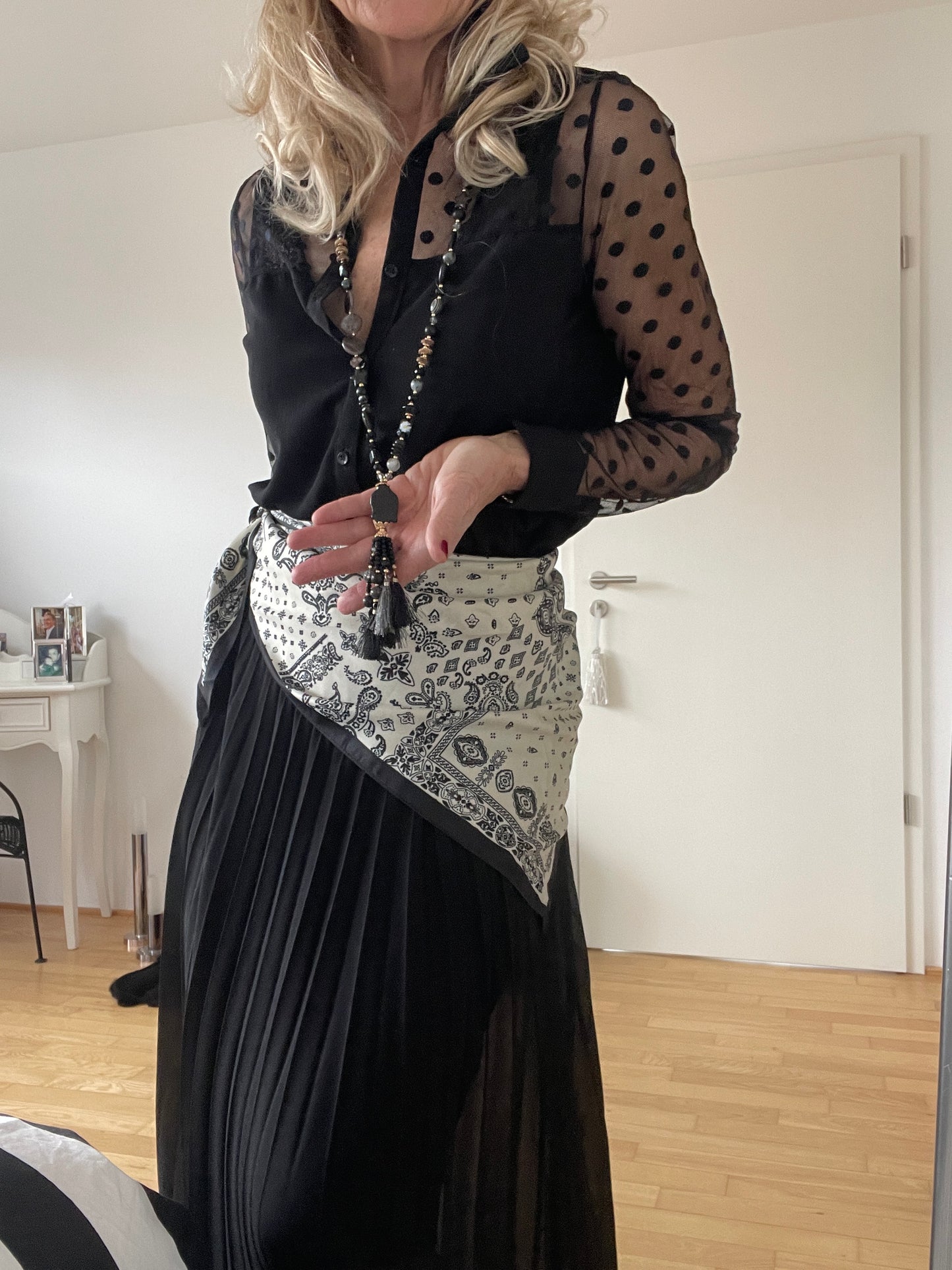 Schal KENNEDY €29,90 white/black, perfektes Accessoire und mal ganz anders!!!