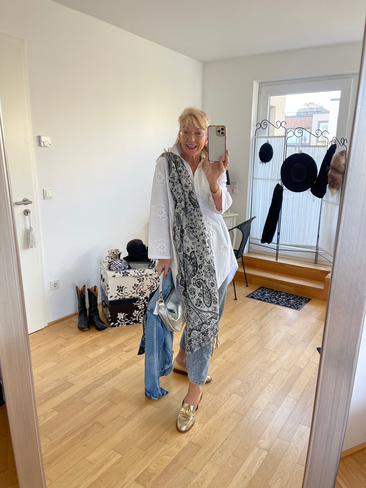 Hose MELLY ; toll sitzende Jeans im Karotten-Style  IM BLACK-FRIDAY OUTLET“ nur noch €50,00 statt €99,90